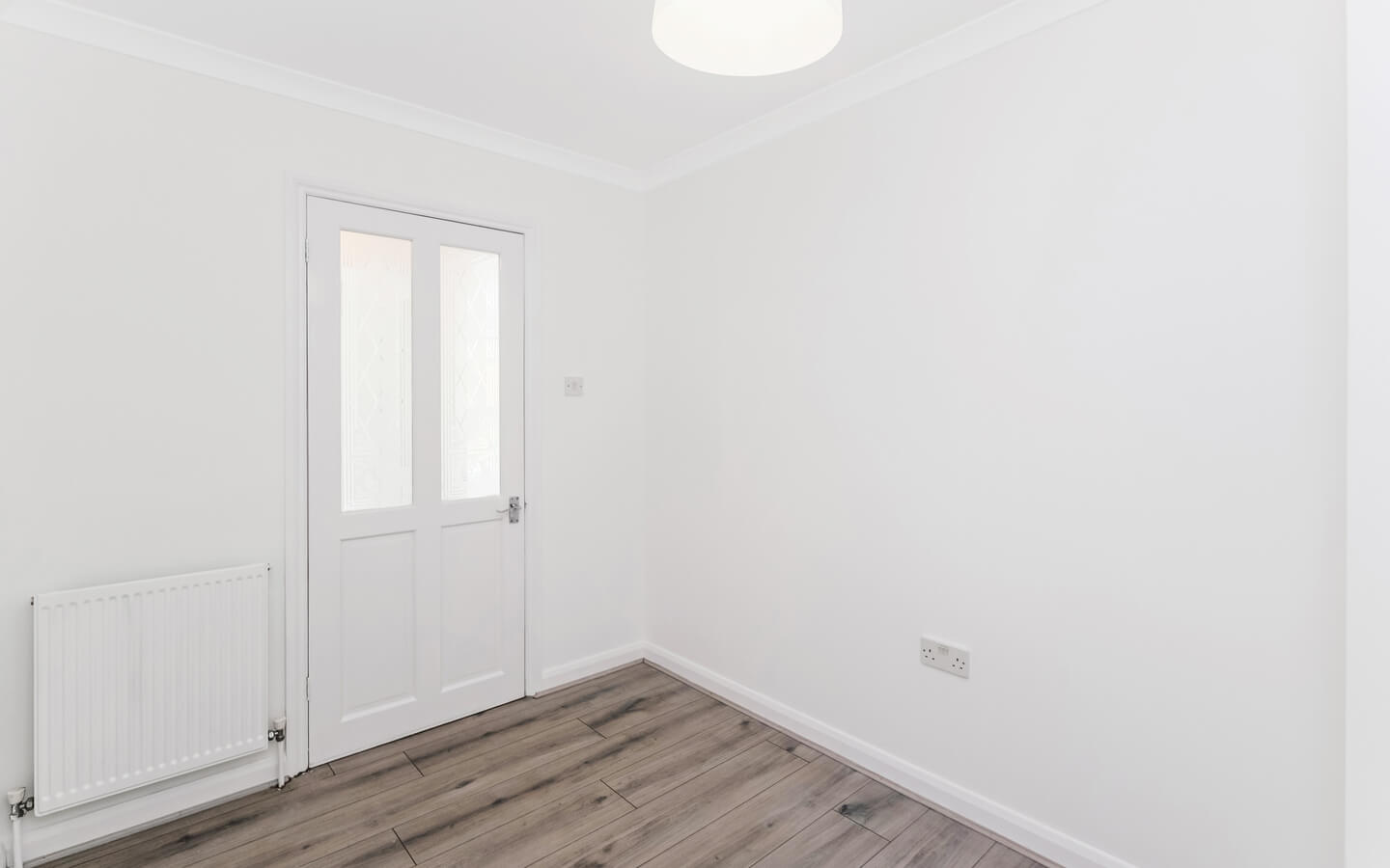 2 Bedroom Flat For Rent E2 Hackney London