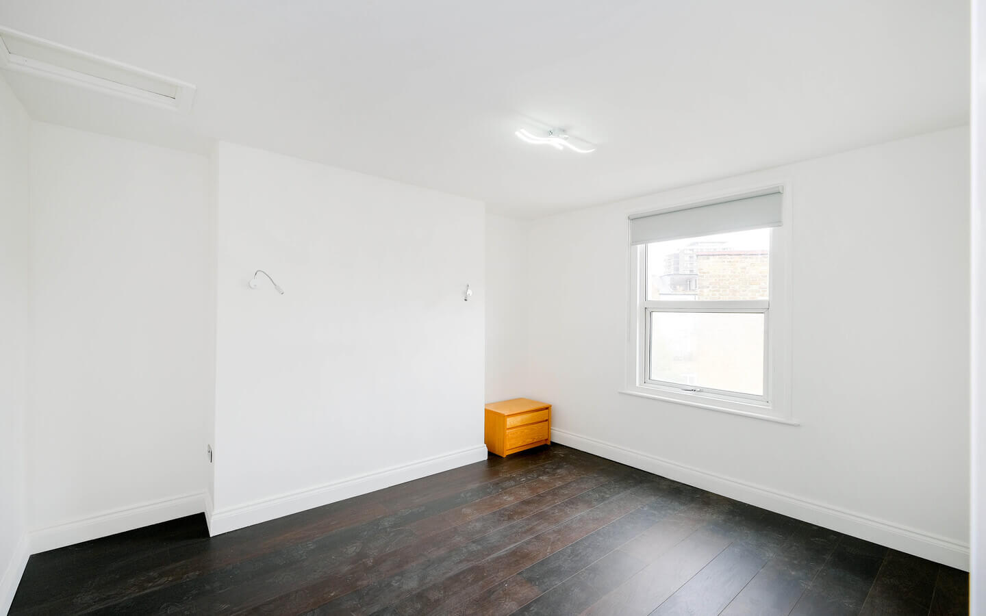 3 Bedroom Flat For Rent in Hackney London E9 7HD