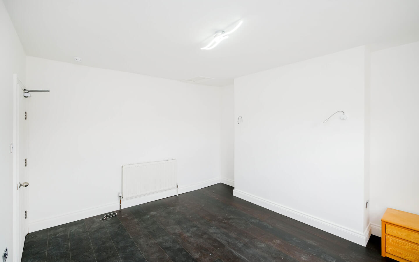 3 Bedroom Flat For Rent in Hackney London E9 7HD