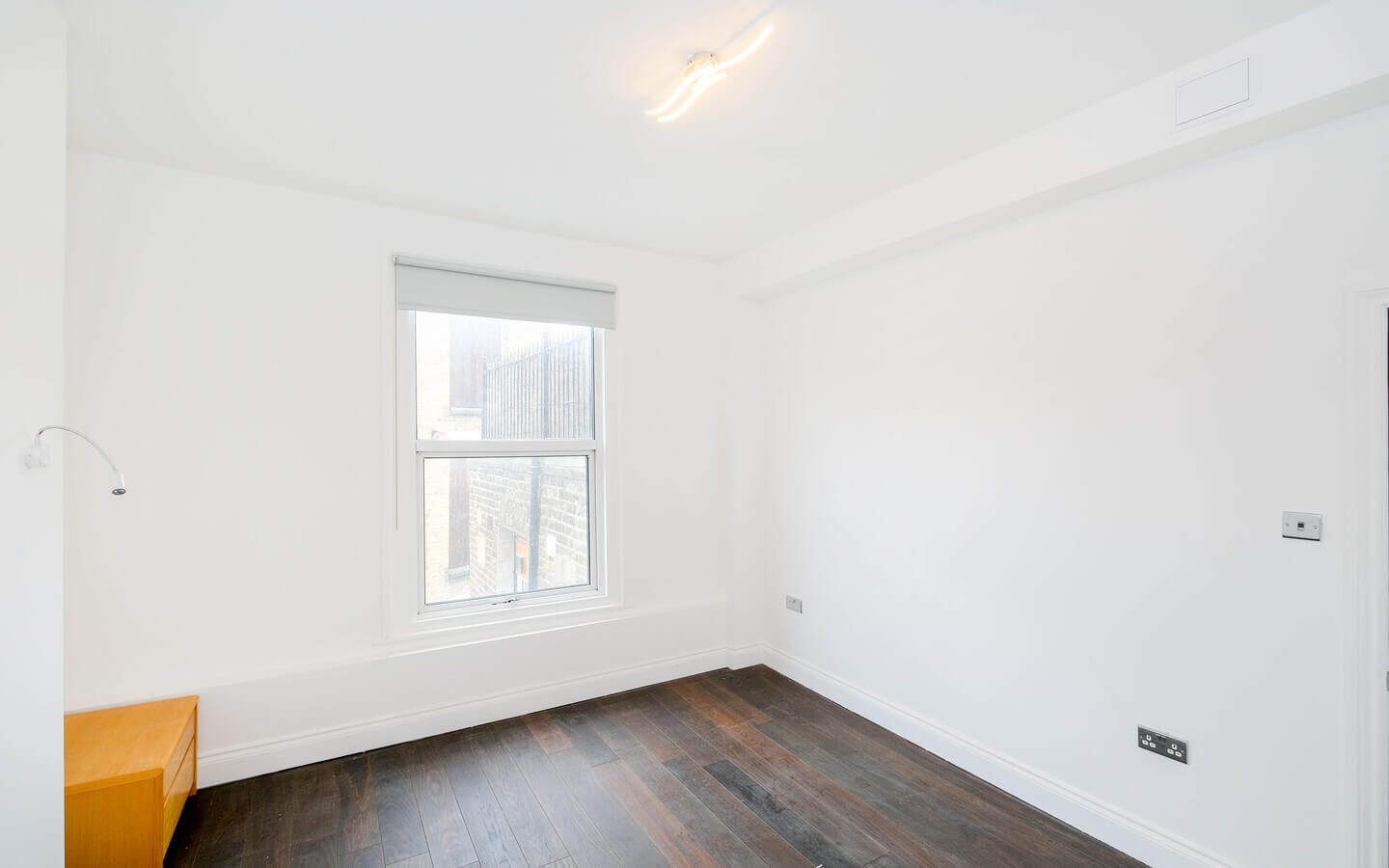 3 Bedroom Flat For Rent in Hackney London E9 7HD