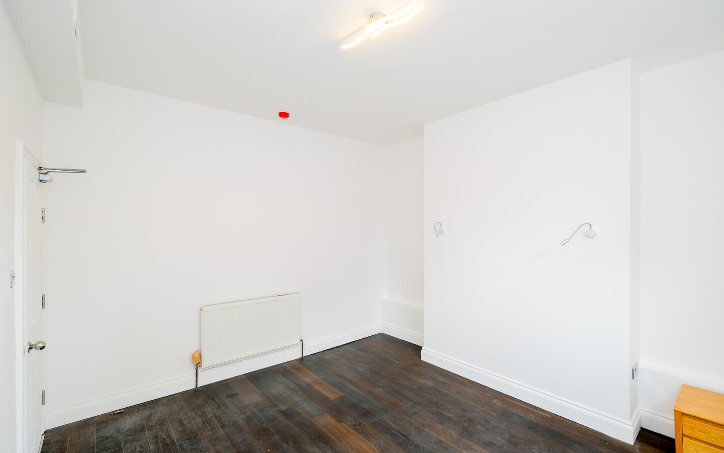 3 Bedroom Flat For Rent in Hackney London E9 7HD