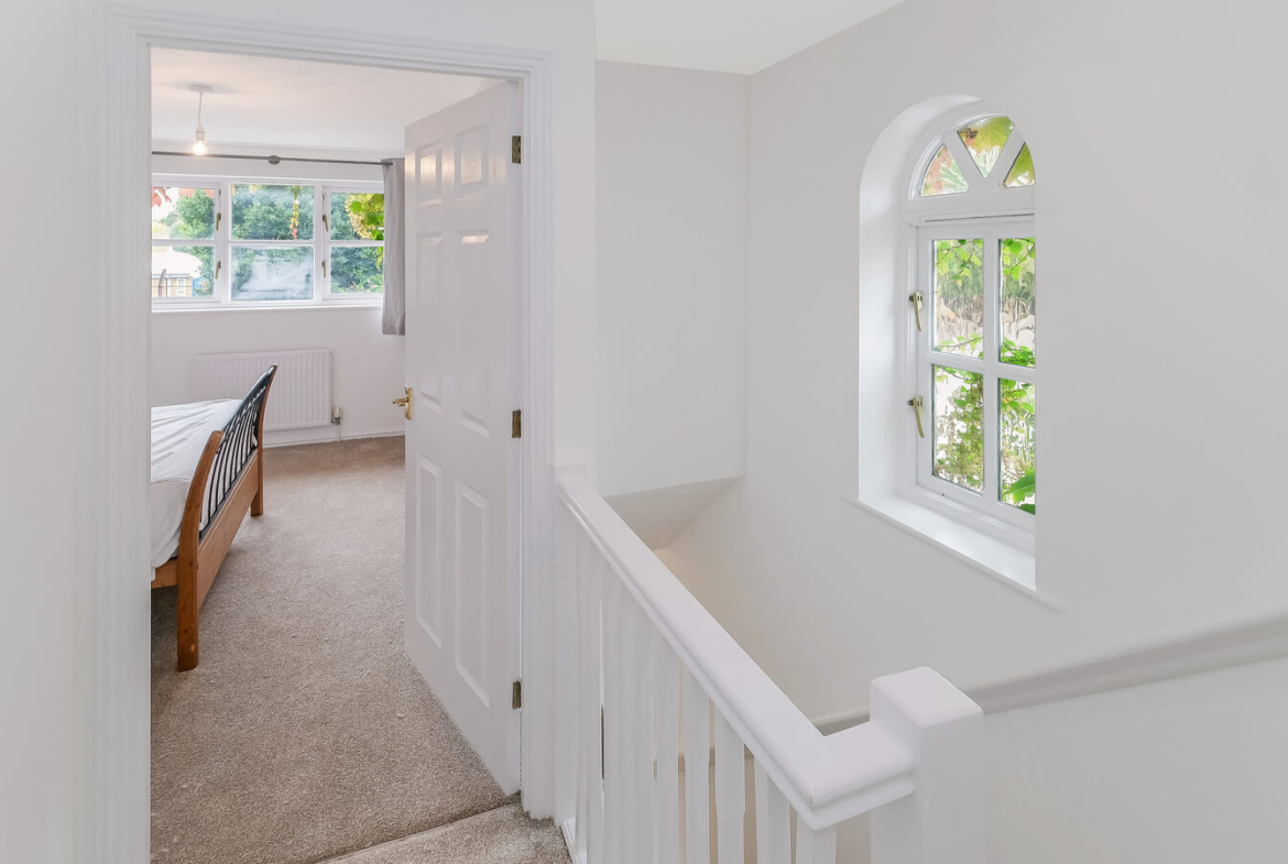 2 Bedroom House For Rent in Hackney London E9