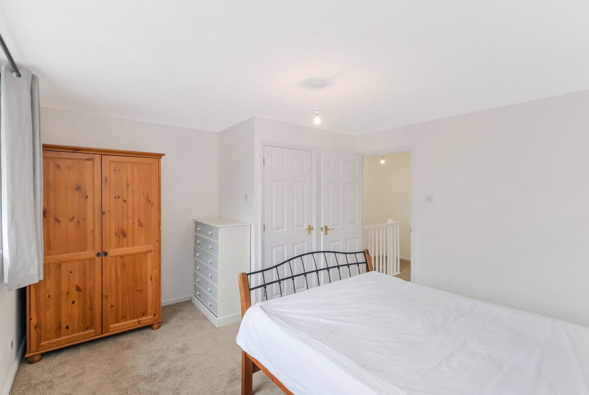 2 Bedroom House For Rent in Hackney London E9