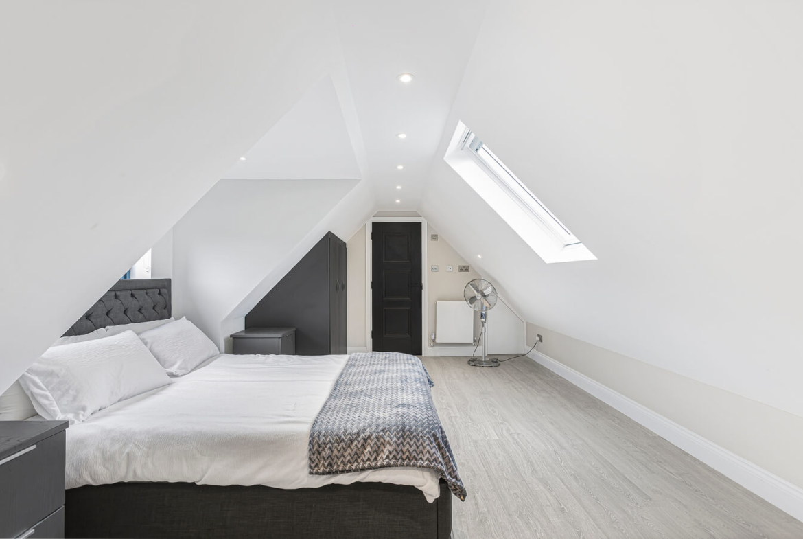 5 Bedroom House For Sale