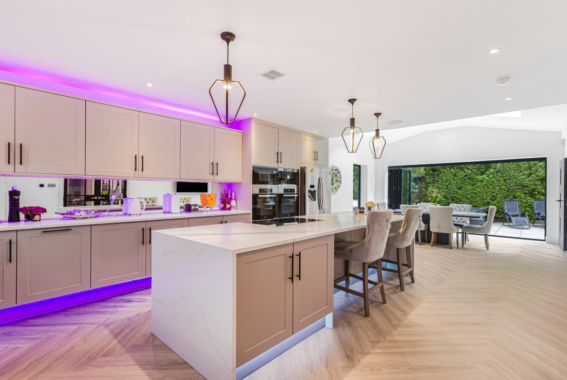 5 Bedroom House For Sale