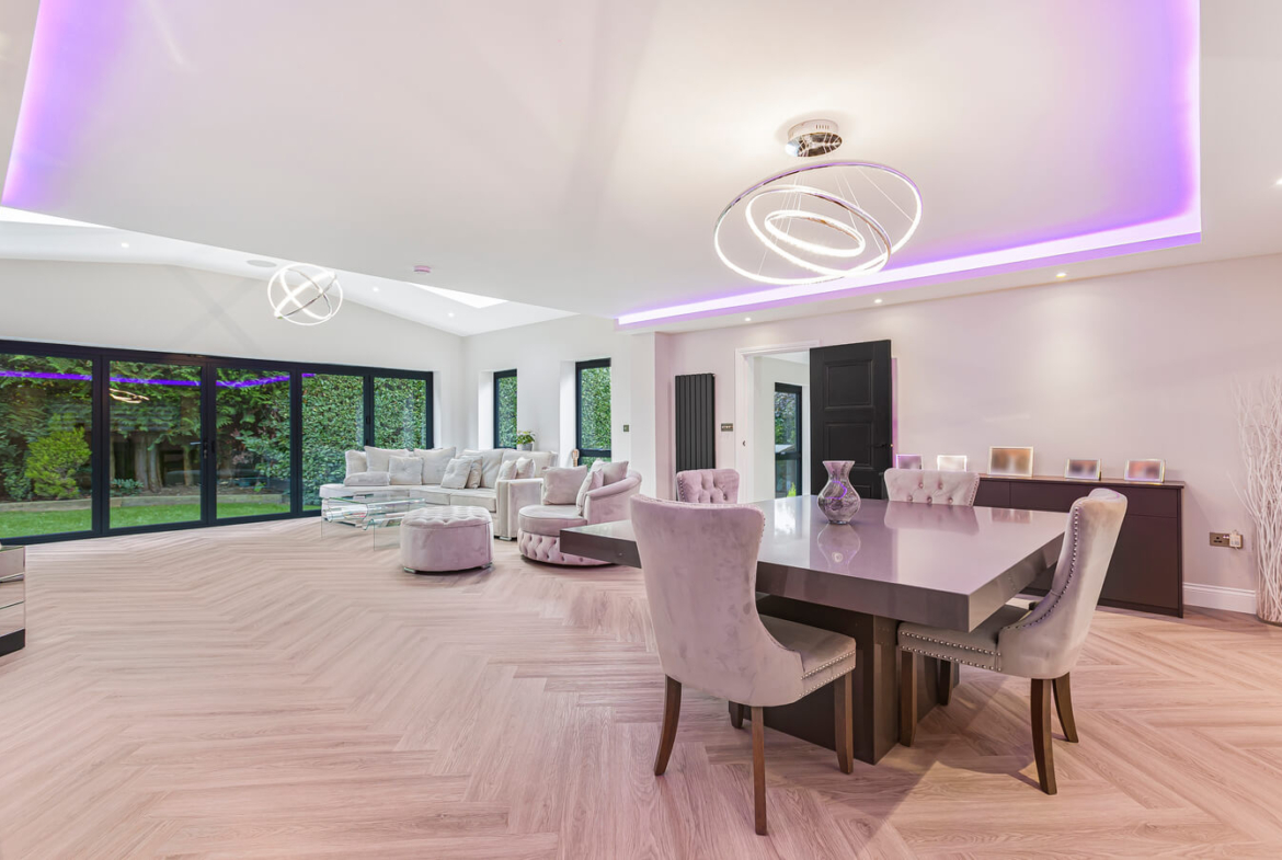 5 Bedroom House For Sale