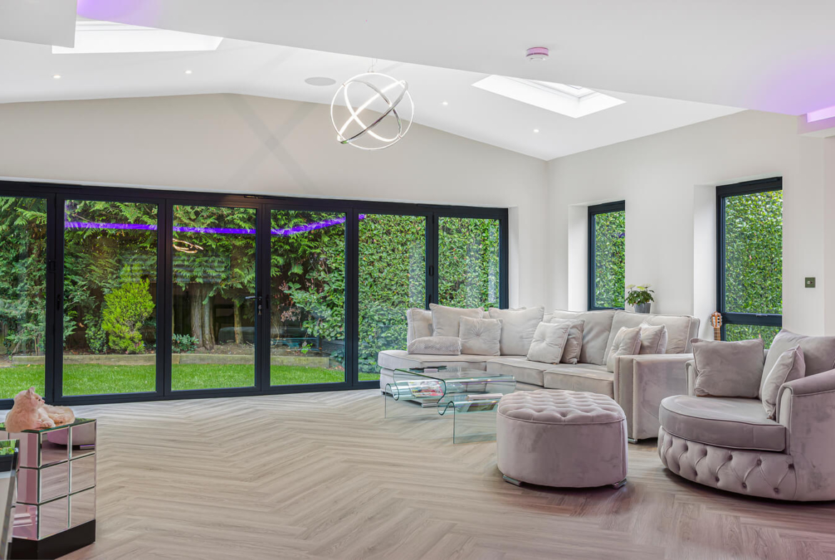 5 Bedroom House For Sale