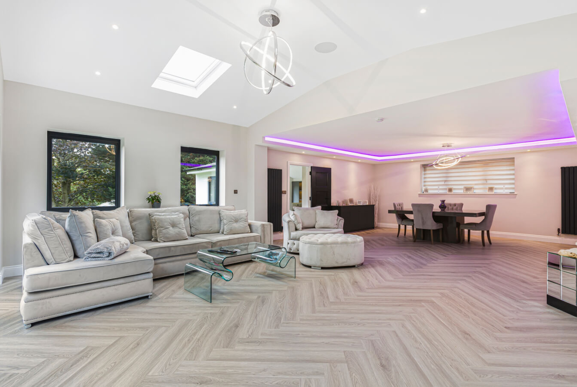 5 Bedroom House For Sale