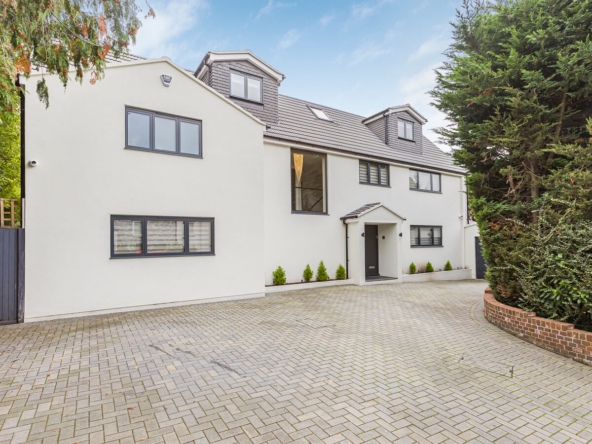 5 Bedroom House For Sale