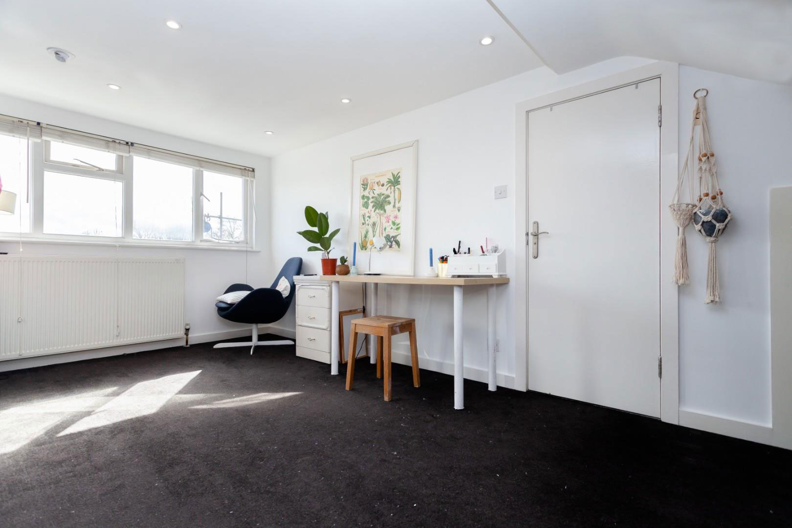 3 Bedroom Apartment for rent - victoria park